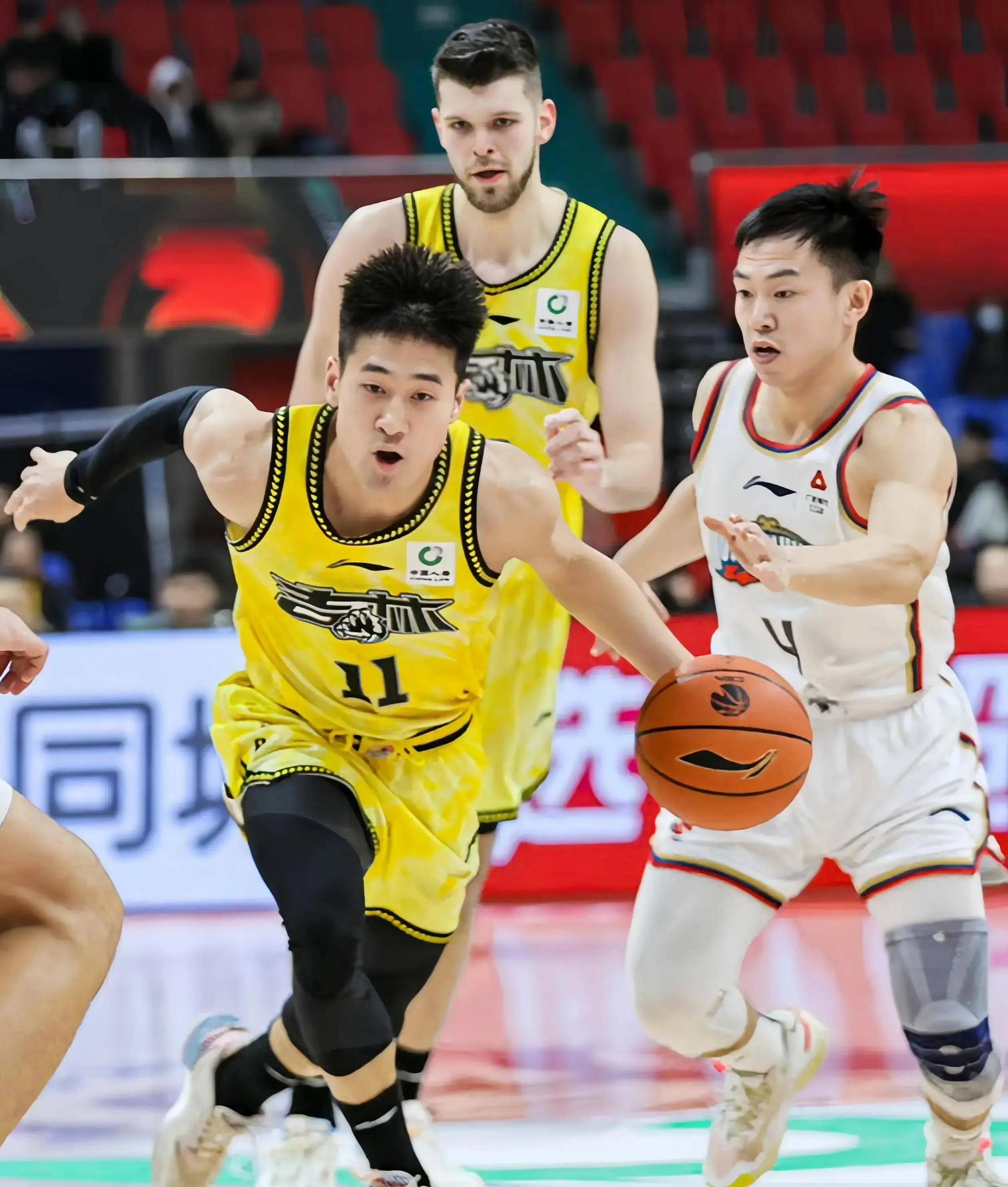 ayx app-关于CBA常规赛今夜走向成谜，纽约尼克斯更衣室发声，赛场秩序良好，轮换策略成焦点的信息-ayx app